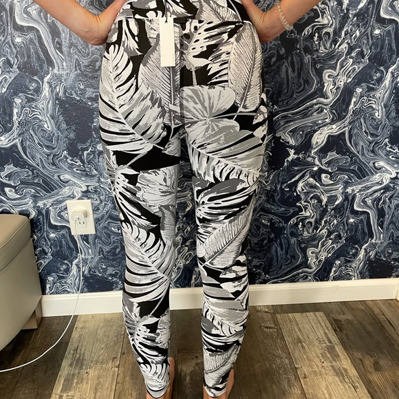 KORAL leggings - Picture 3 of 4